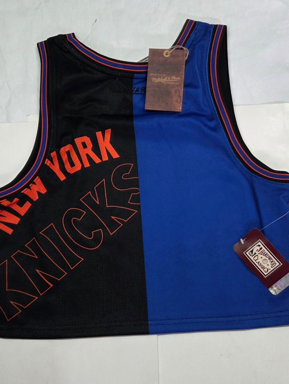 New York Knicks Mitchell & Ness Womens Big Face Crop Top Size L NEW!! - Picture 4 of 6